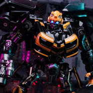 Робот-транформер чорний Бамблбі (Джміль) 30 см - Bumblebee BB-02