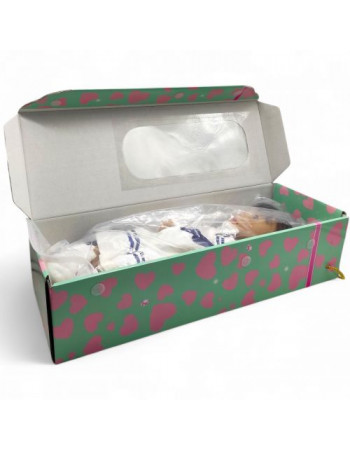 Лялька в коробці