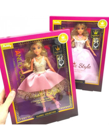 Лялька (висота 30см, шарнірні суглоби, знімний одяг та взуття, 2 кольє, пара сережок)