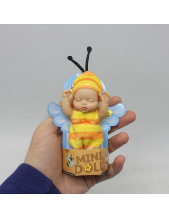 Пупс у костюмчику маленький 