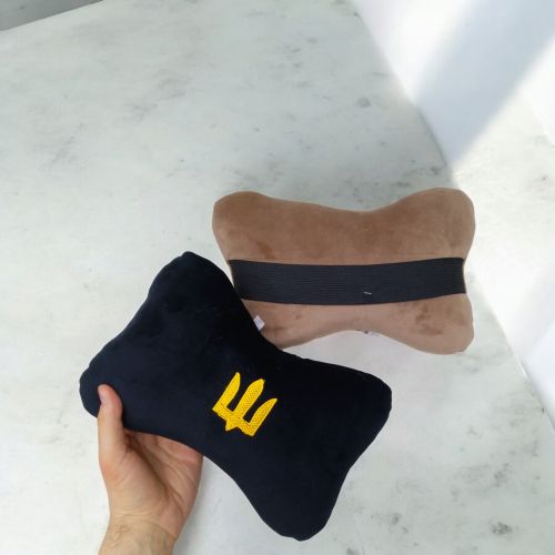 Подушка-підголівник з лого Тризуб чорний