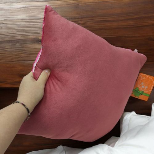 М'яка подушка з паєтками 