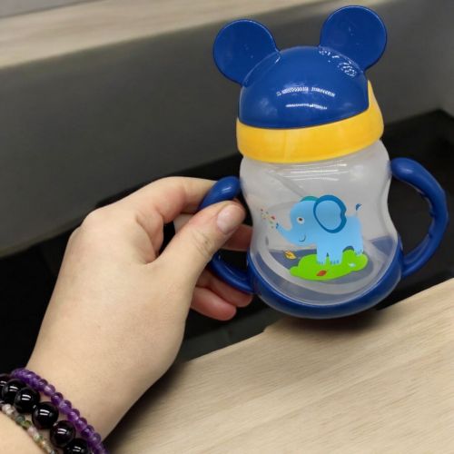 Поїльник з трубочкою 