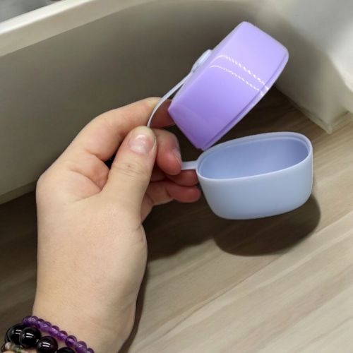 Контейнер для зберігання пустушки (бузковий)