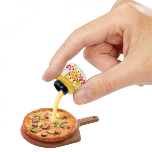 Игровой набор для творчества Создай ужин MGA's Miniverse 591825 серии 'Mini Food'
