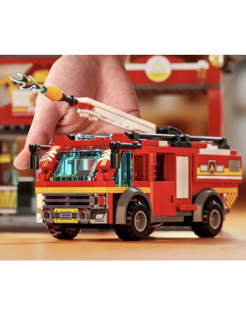 Конструктор Fire 'Пожежна станція' (853 деталі) арт. T 2085