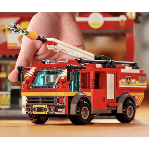 Конструктор Fire 'Пожежна станція' (853 деталі) арт. T 2085
