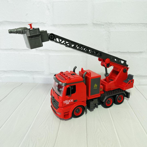 Машина-конструктор 'Пожежна' з водяною помпою (бризкає водою) арт. YW 9080 B