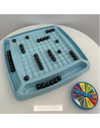 Настільна гра 'Магнітні шахи'.