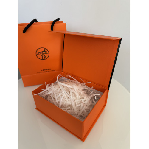 Подарункове пакування (коробка і пакет) Hermes.